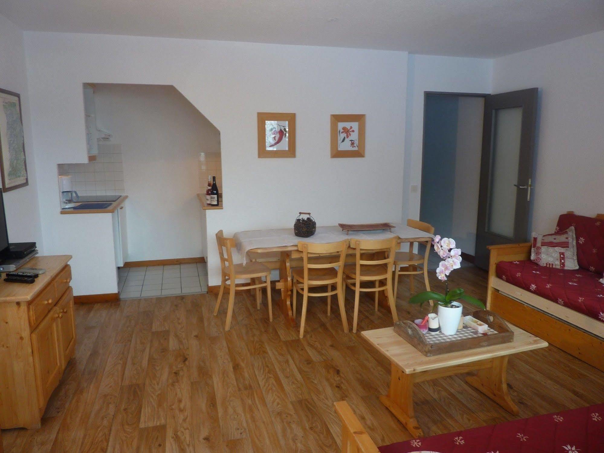Residence Saboia Cles Blanches La Tania Exterior foto